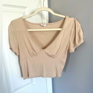 Cream cropped v-neck